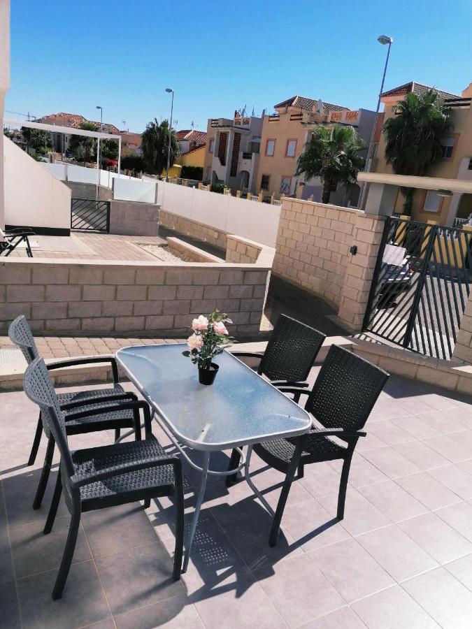 Bright Bungalow Oasis Beach La Zenia โอริอุเอลา ภายนอก รูปภาพ